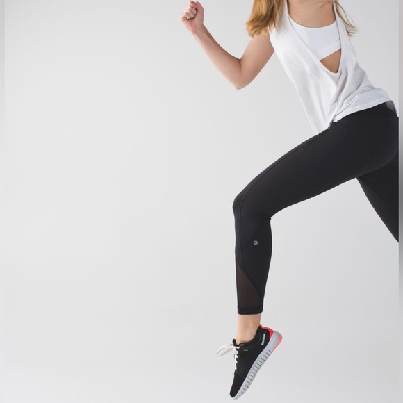 Lululemon Inspire Tight II Black Mesh Cropped Legging Luxtreme Size 6 - Picture 2 of 14